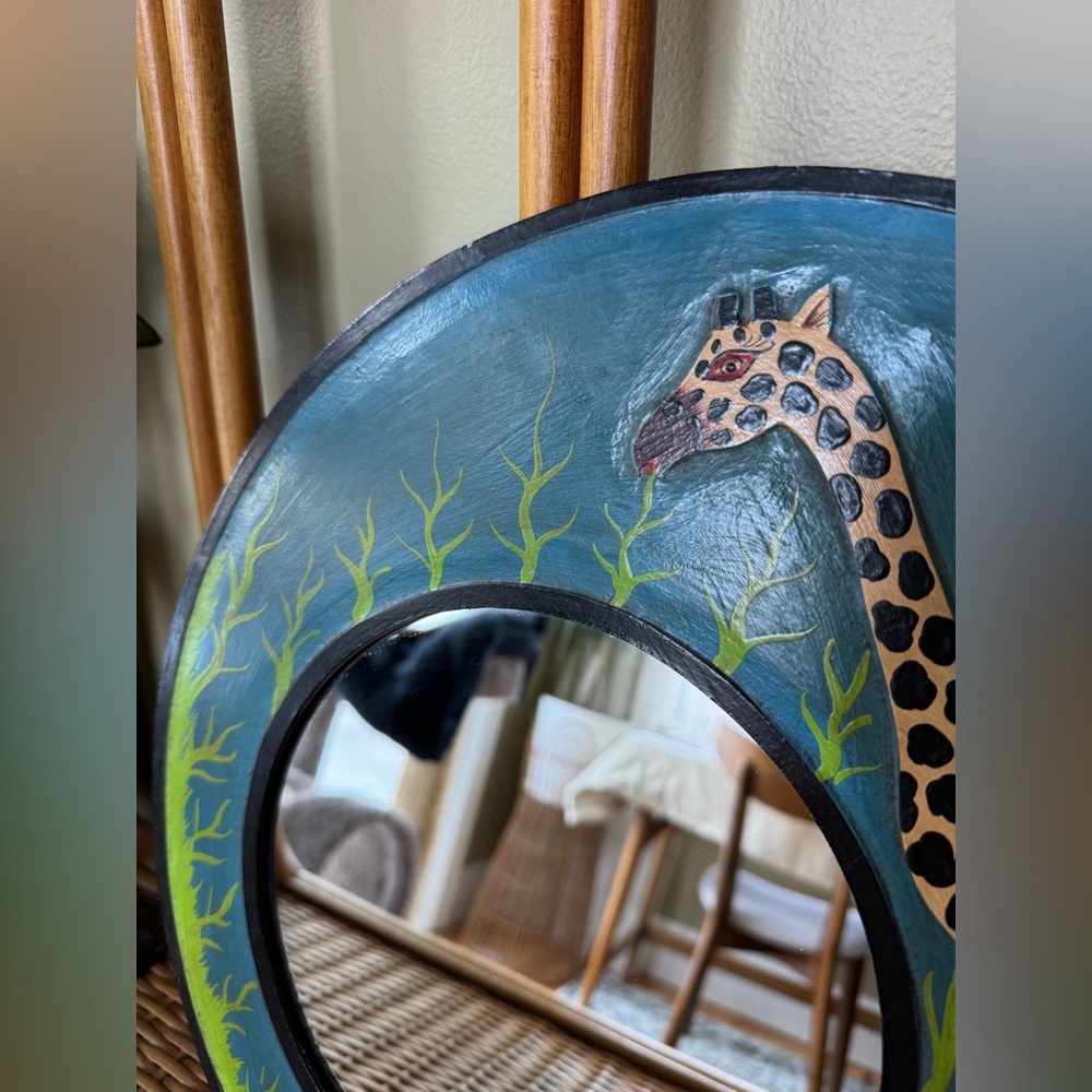 Hand-Painted Giraffe Mirrors – Whimsical & One-of-a-Kind - Picture 6 of 16